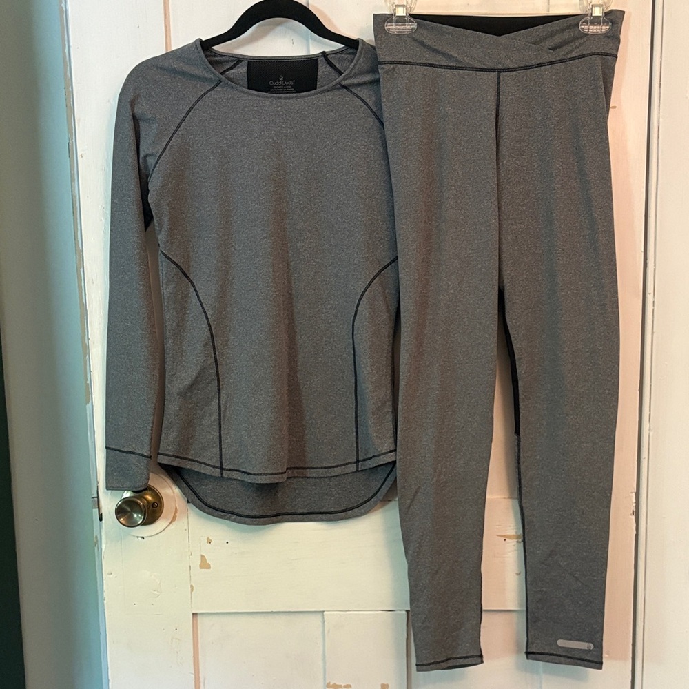 Cuddl Duds sport layer set